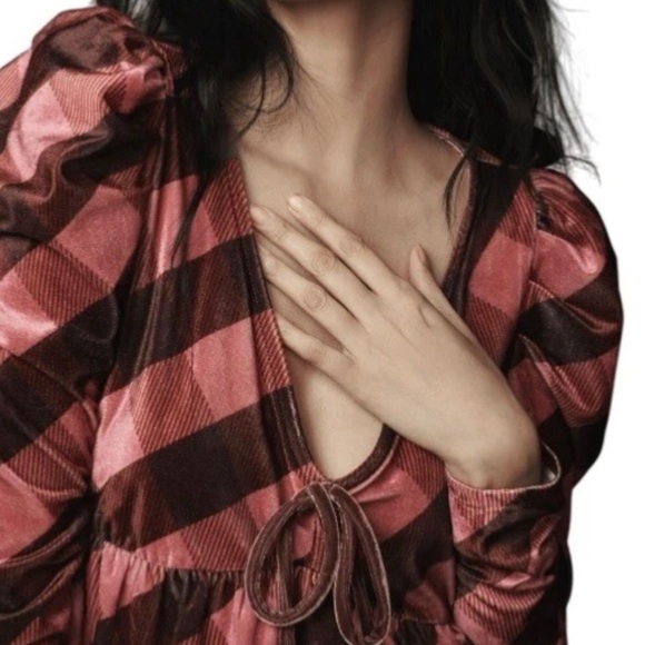 Maeve Anthropologie Womens Velvet Babydoll Top Puff Shoulders Pink Size Large - Picture 3 of 3